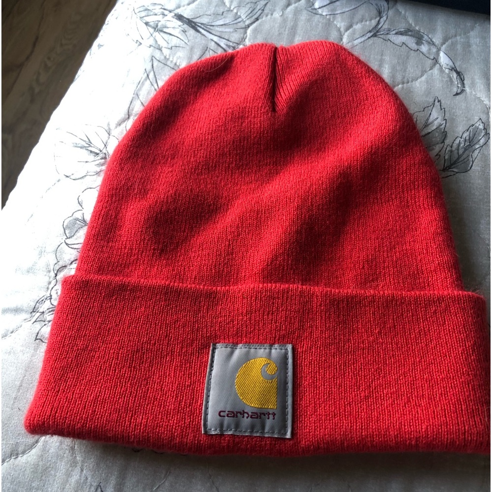 Carhartt. Hat.